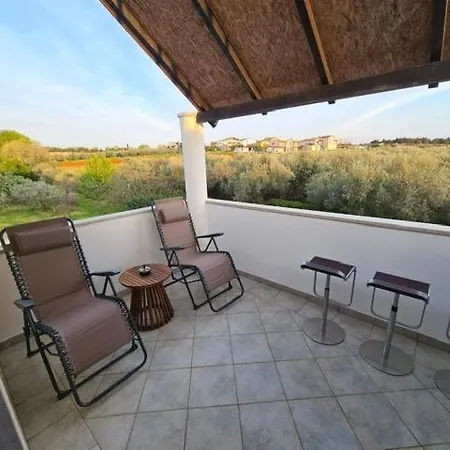 Rosie Villa Novigrad (Istria)